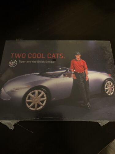 TIGER WOODS POSTCARD TWO COOL CATS BUICK BENGAL CONCEPT CAR 5 X 7